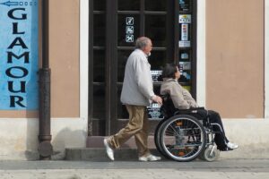 老人ホーム集客の重要性と現状の課題